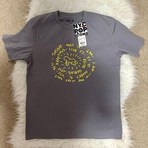 Uniqlo Gray Graphic T-Shirt